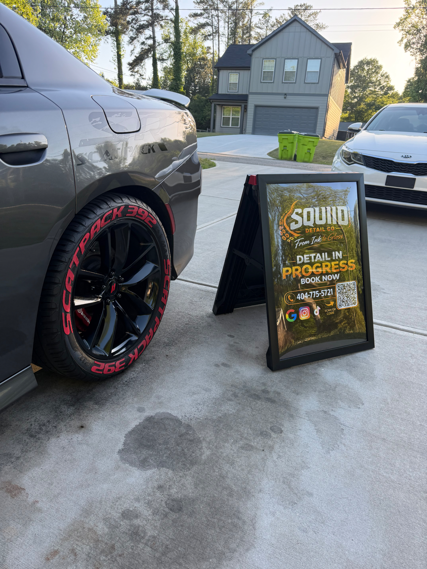 Close-up of detailed Scat Pack 392 wheel and tire